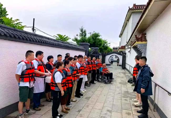 北京怀柔区桥梓镇养老服务中心以练促防确保安全度汛 